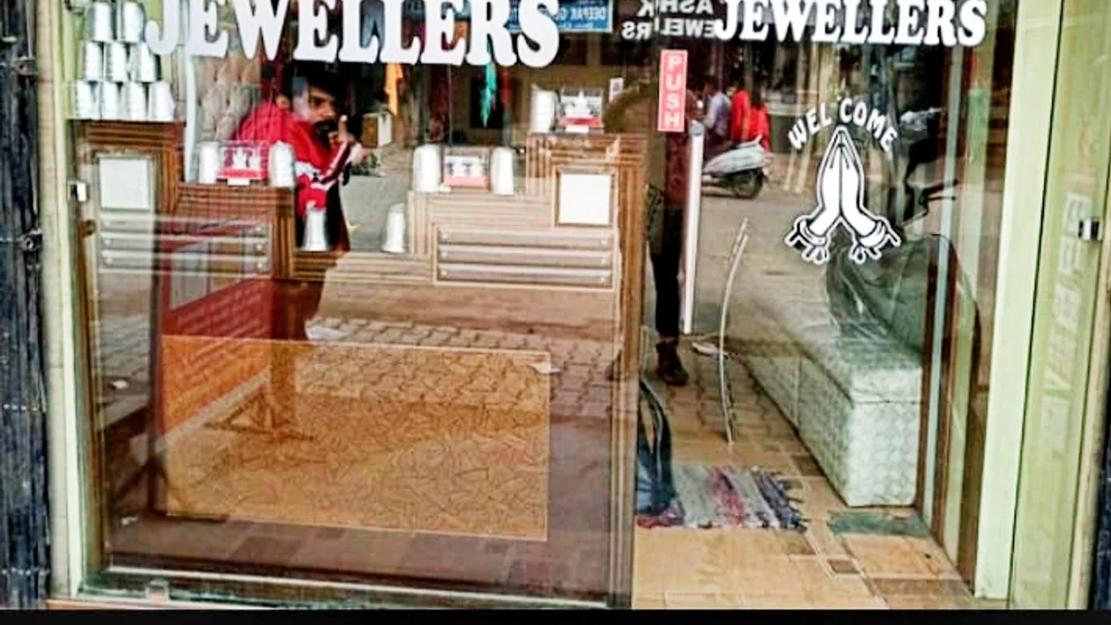 NEW VISHAL JEWELLERS