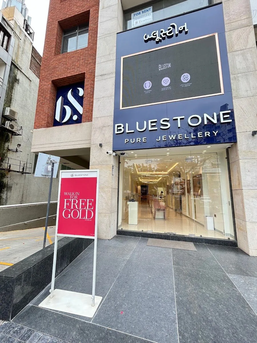 GIVA Silver &amp; Gold Jewellery | Mercado CG Road - Ahmedabad | Lab Grown Diamonds