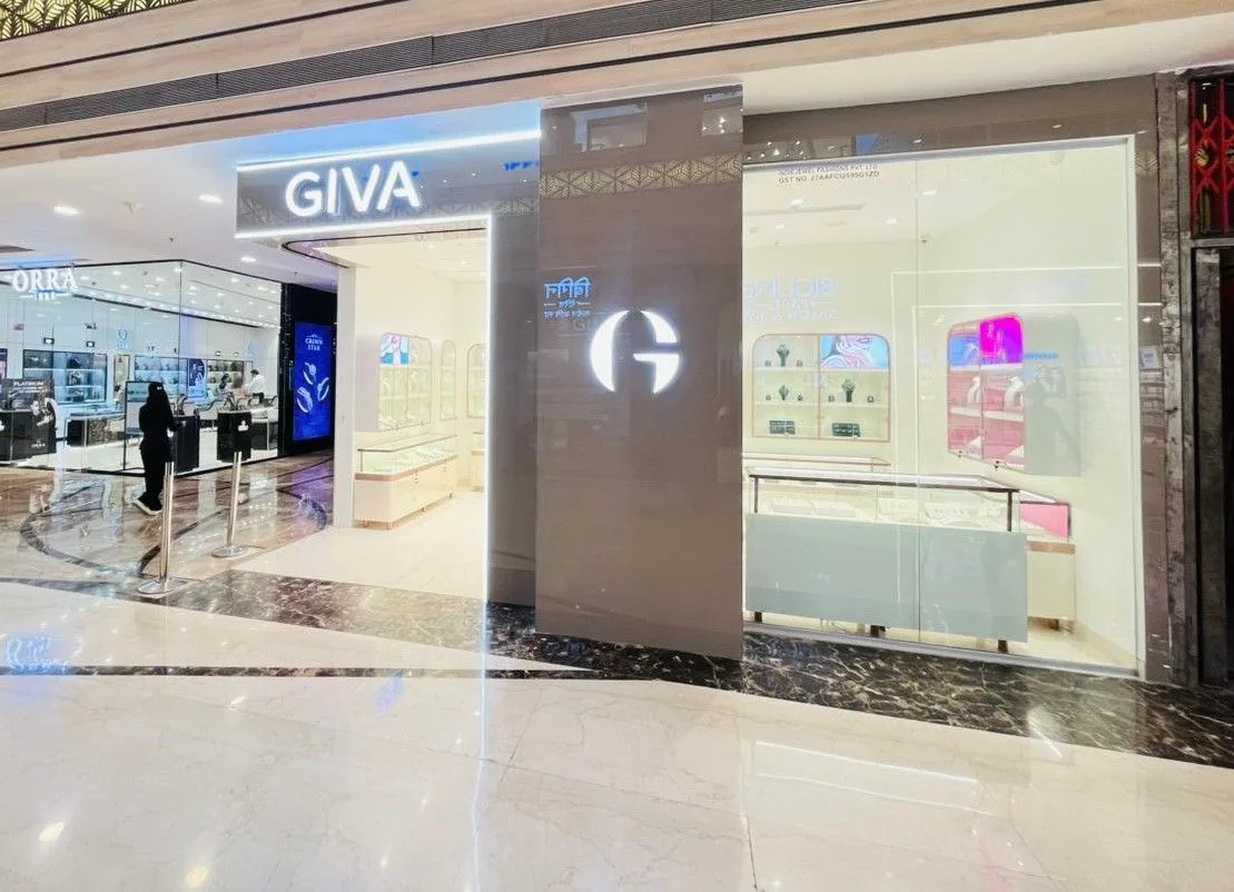 GIVA Silver &amp; Gold Jewellery | R City Mall | Lab Grown Diamonds