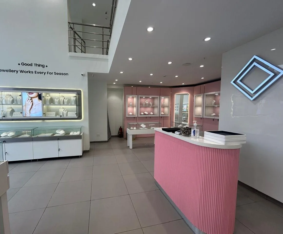 GIVA Silver &amp; Gold Jewellery Store | Sinhagad, Pune
