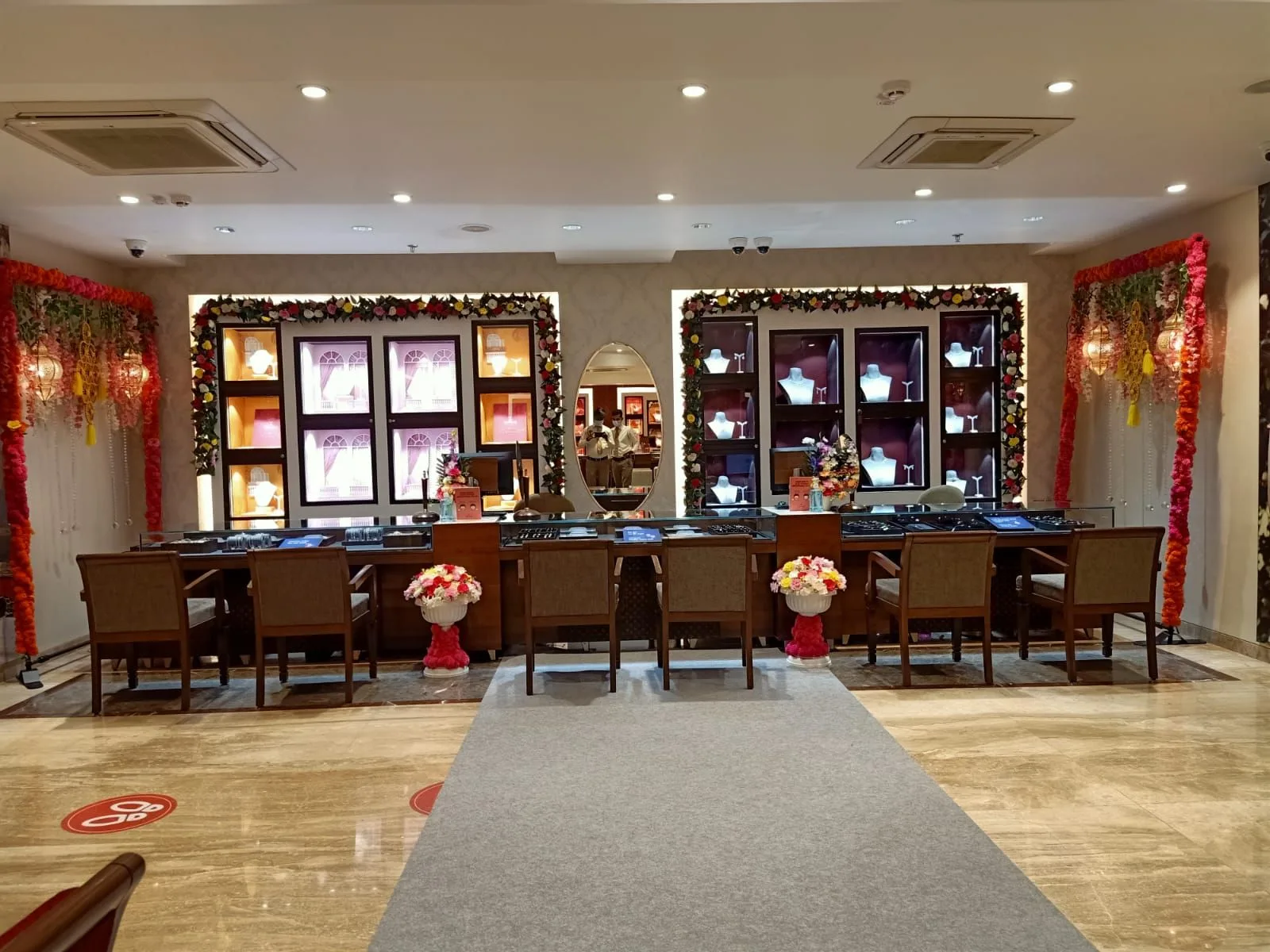 Mia by Tanishq - Kothrud, Pune
