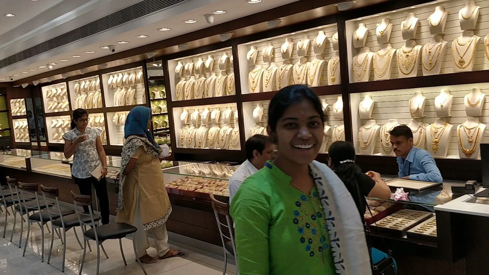 Kalyan Jewellers - Gandhipuram, Coimbatore