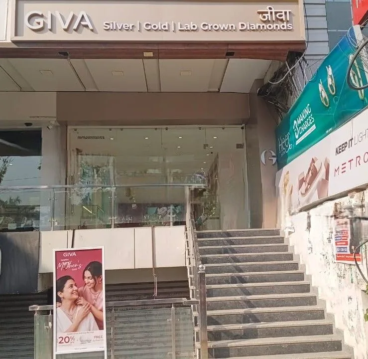 GIVA Silver &amp; Gold Jewellery Store | Aliganj, Lucknow