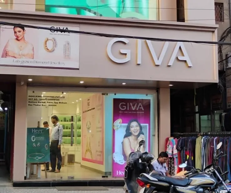 GIVA Silver &amp; Gold Jewellery Store | Hatwa Market, Patna
