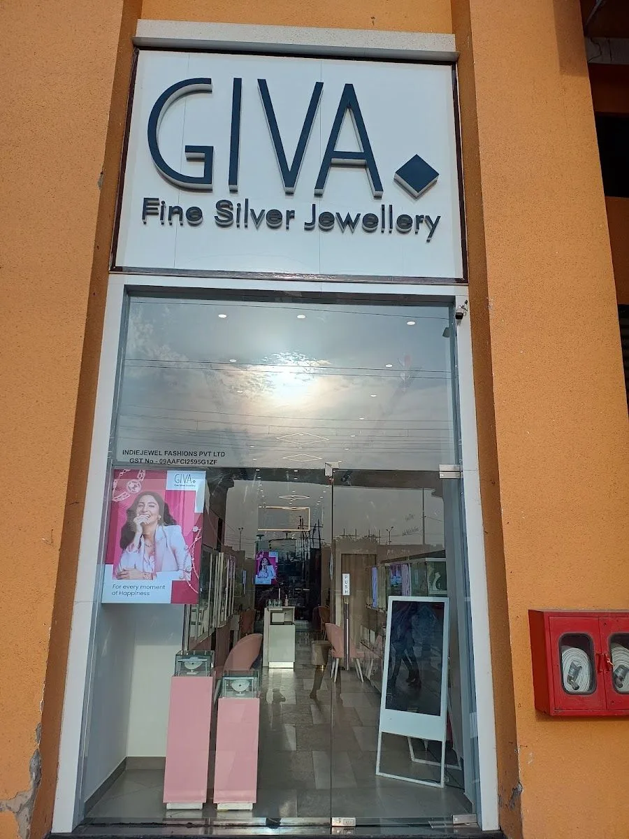 GIVA Silver &amp; Gold Jewellery | Noida | Lab Grown Diamonds
