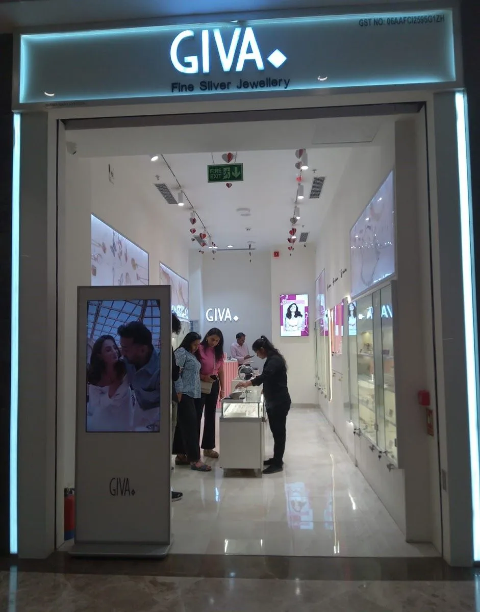 Giva - Airia Mall