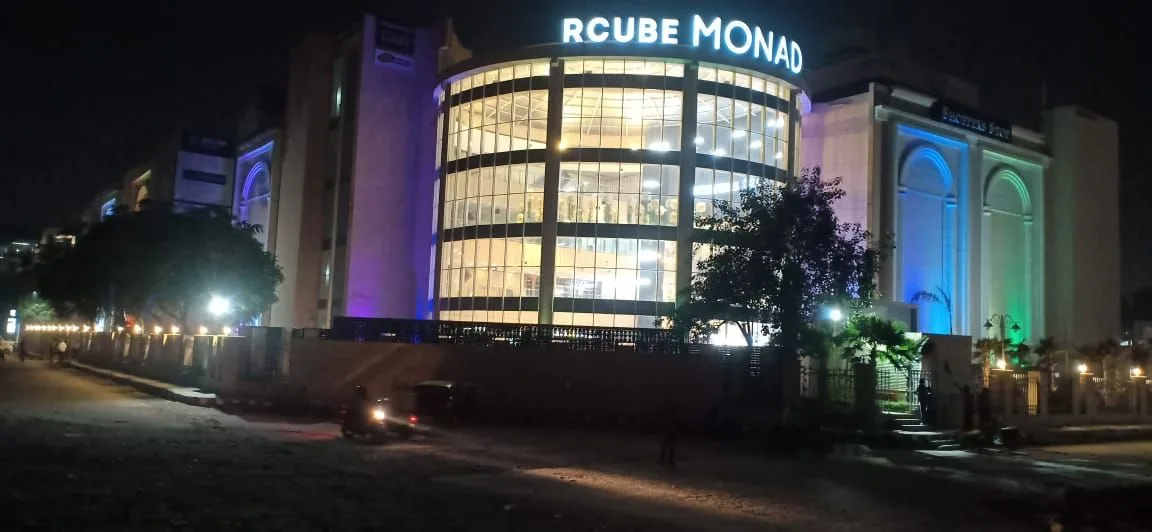 Giva - RCUBE Monad