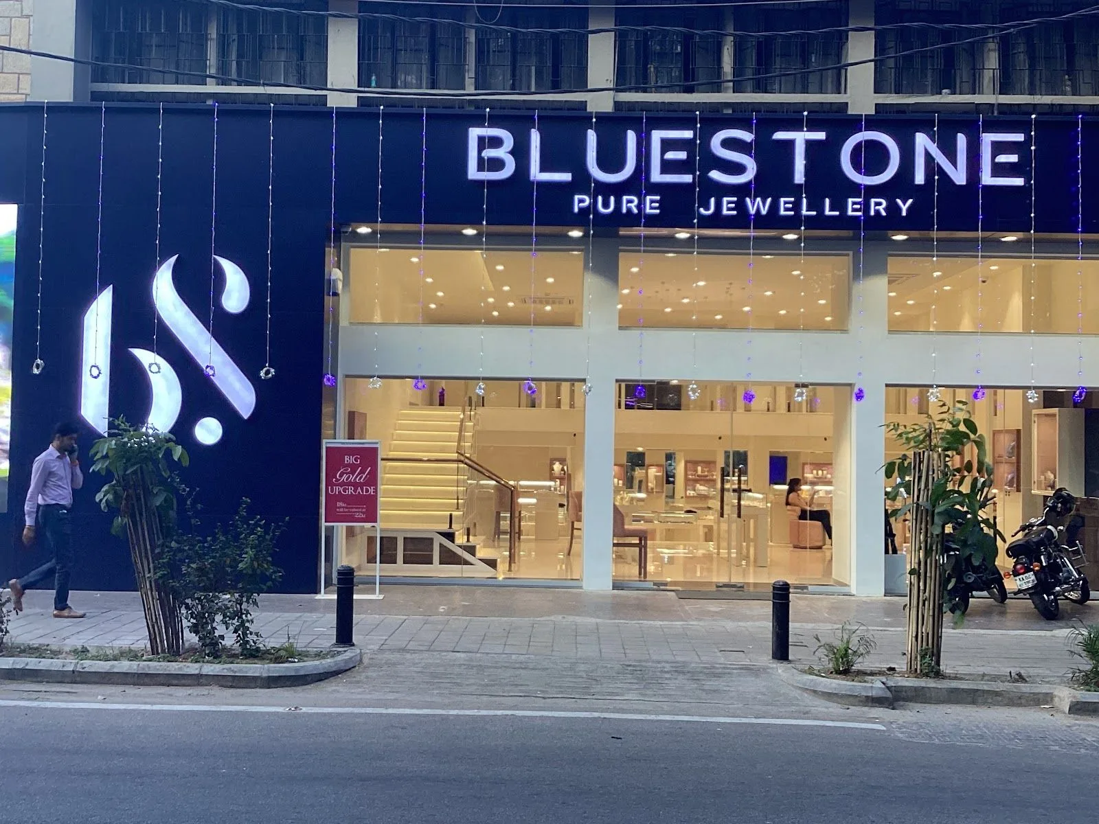 BlueStone Jewellery Dickenson Road, Bengaluru