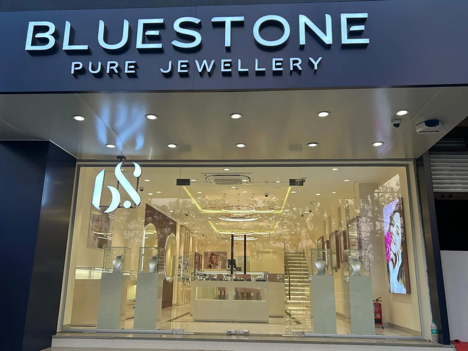 BlueStone Jewellery 10 Number Market, Bhopal