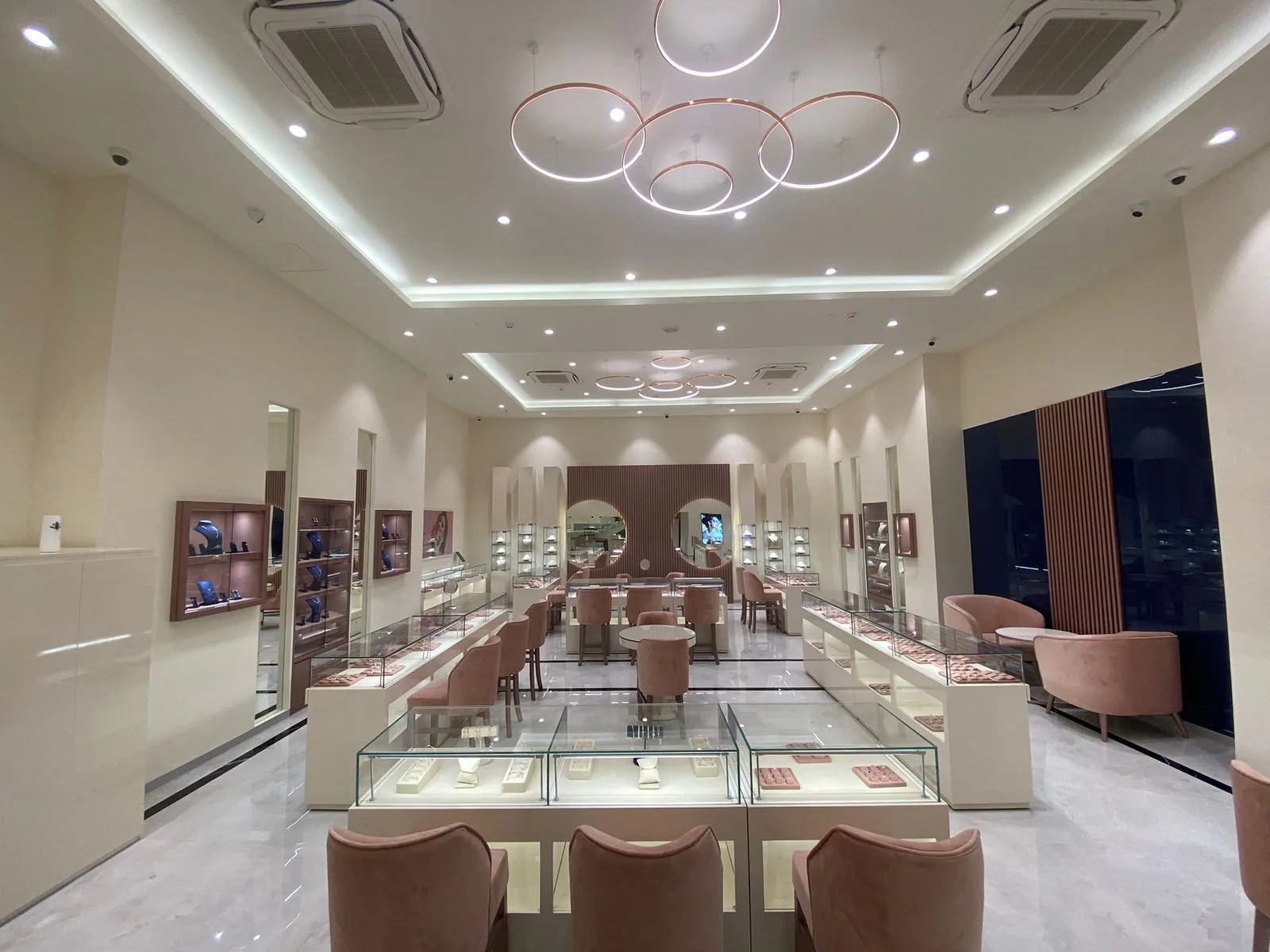 BlueStone Jewellery Ambattur, Chennai