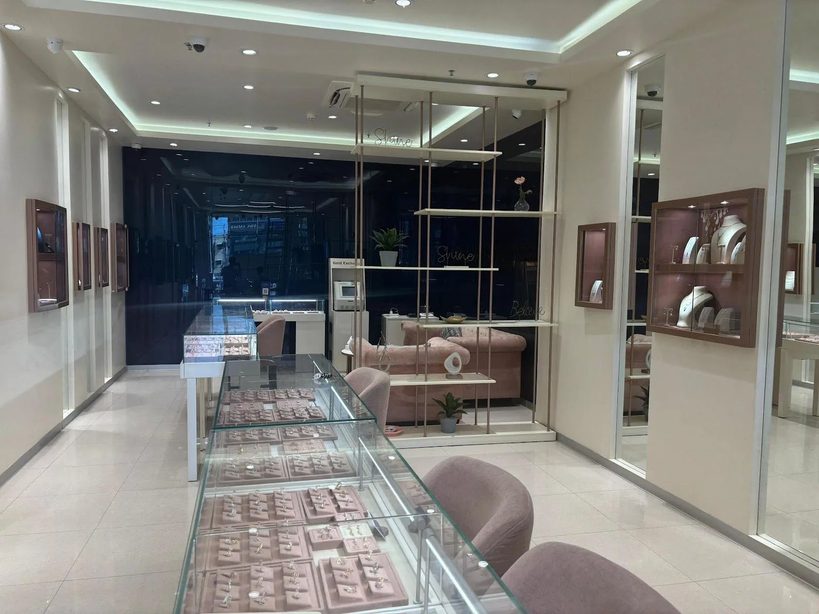 BlueStone Jewellery Chanda Nagar