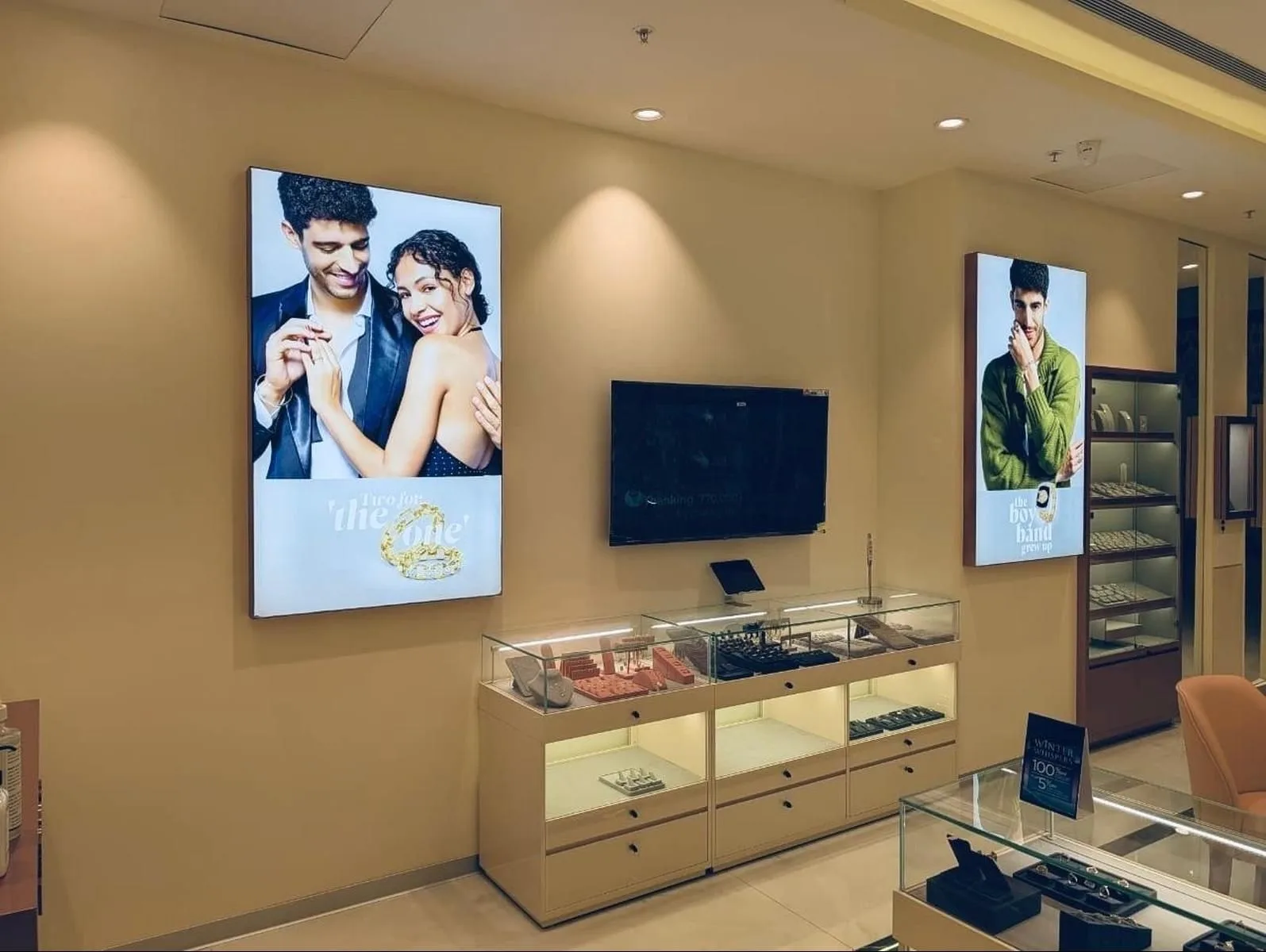 BlueStone Jewellery Gateway Mall, Hyderabad