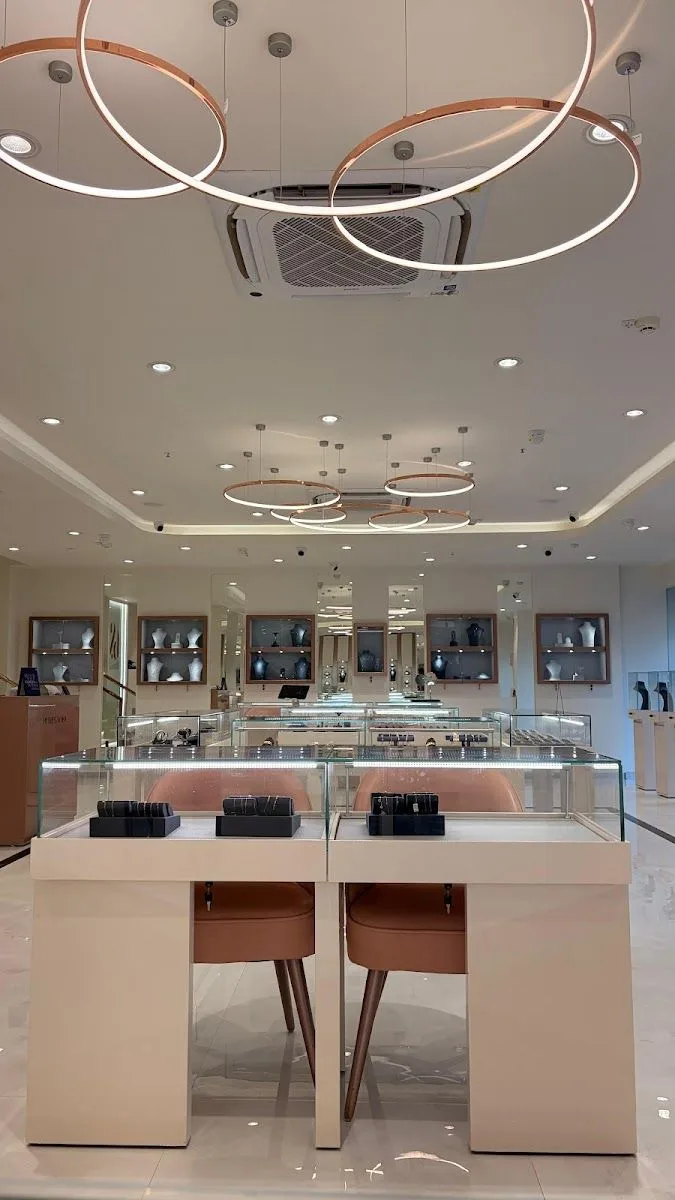 BlueStone Jewellery P N Marg, Jamnagar