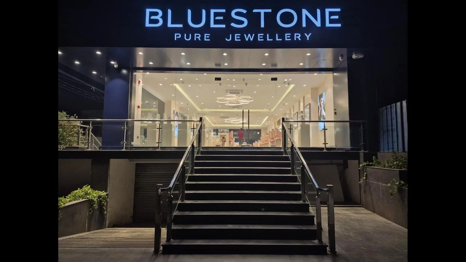 BlueStone Jewellery Civil Lines, Jhansi
