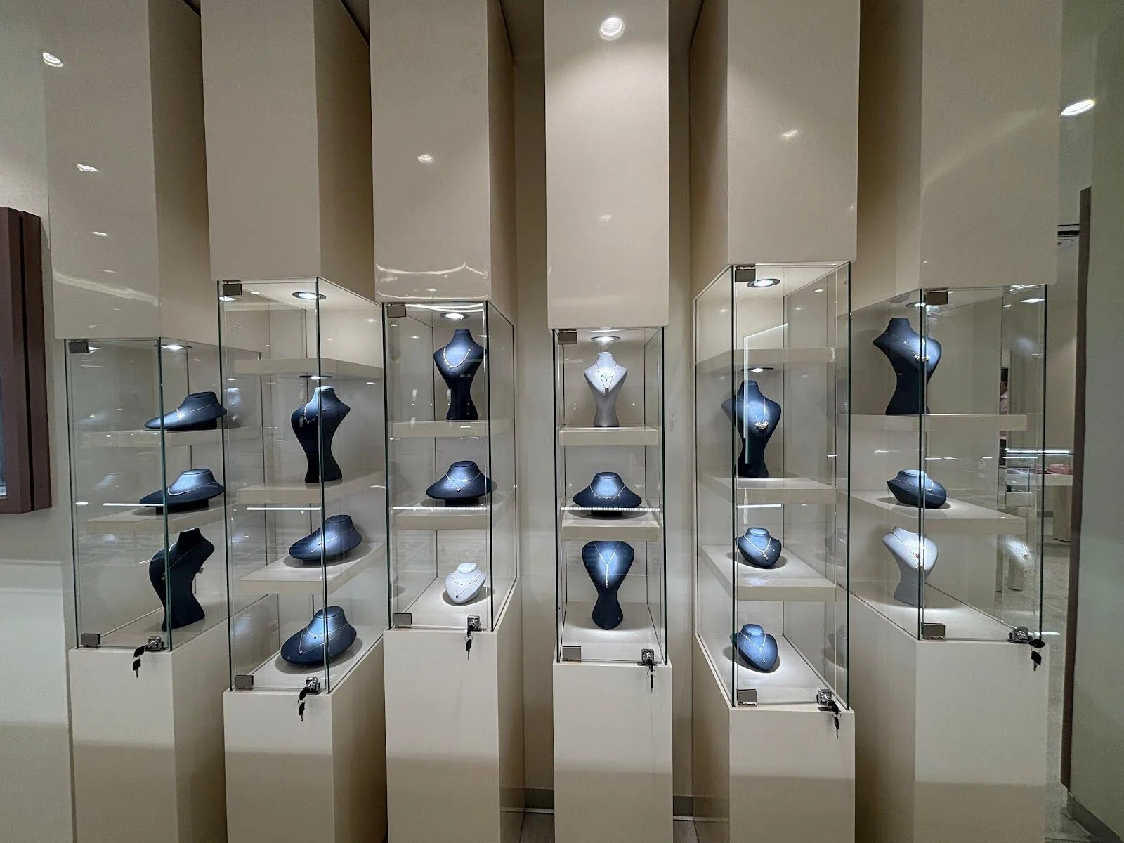 BlueStone Jewellery Red Road, Kurukshetra