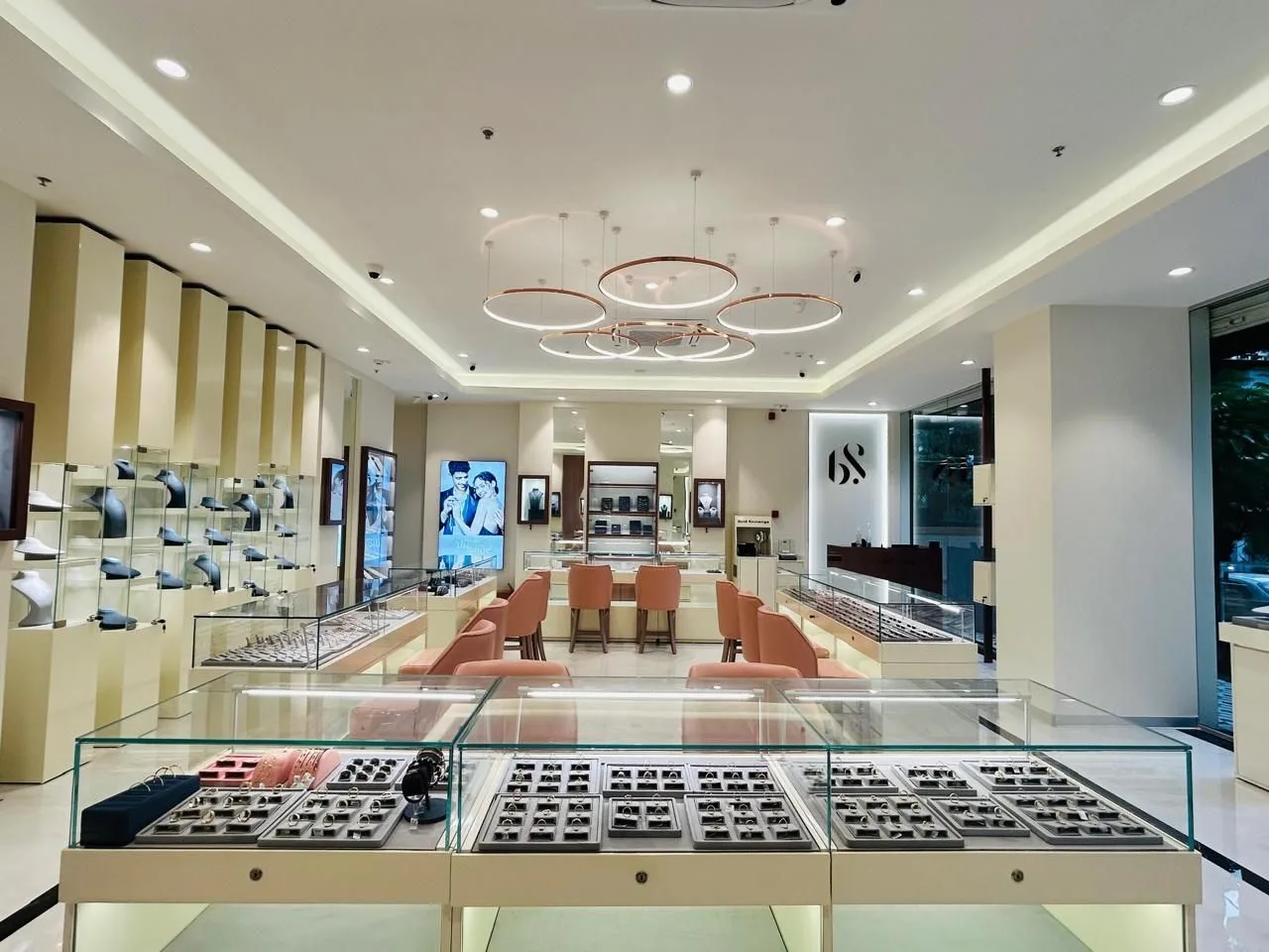 BlueStone Jewellery Kandivali West, Mumbai