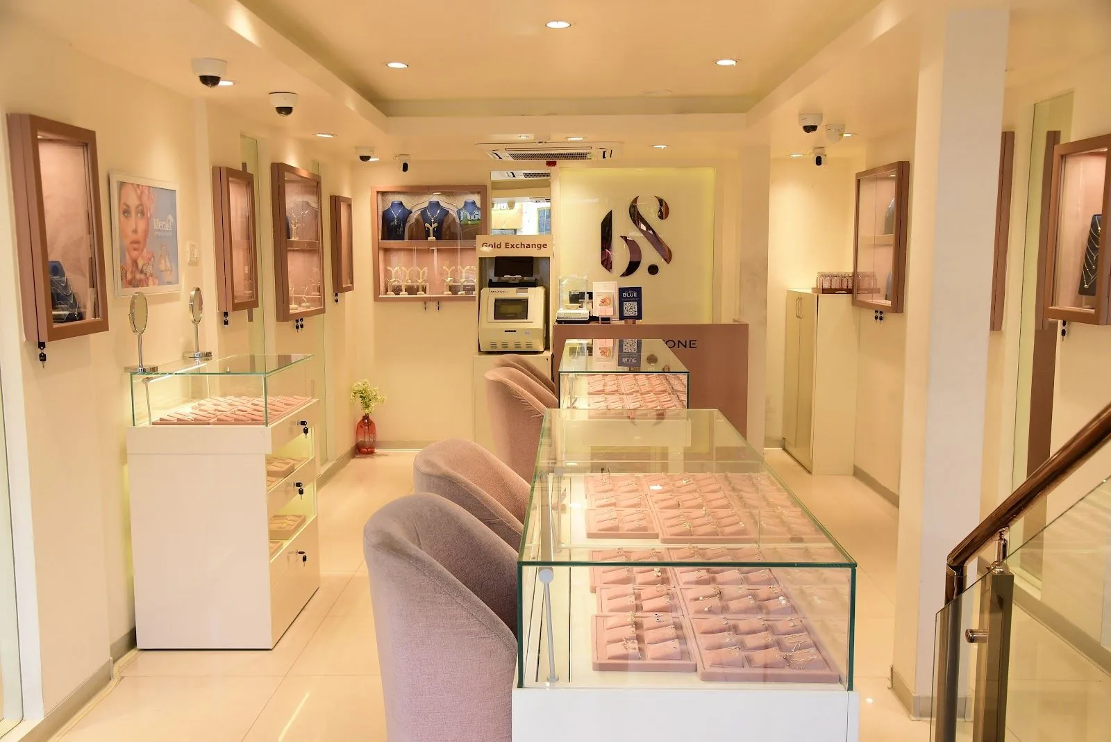 BlueStone Jewellery URS Road, Mysore