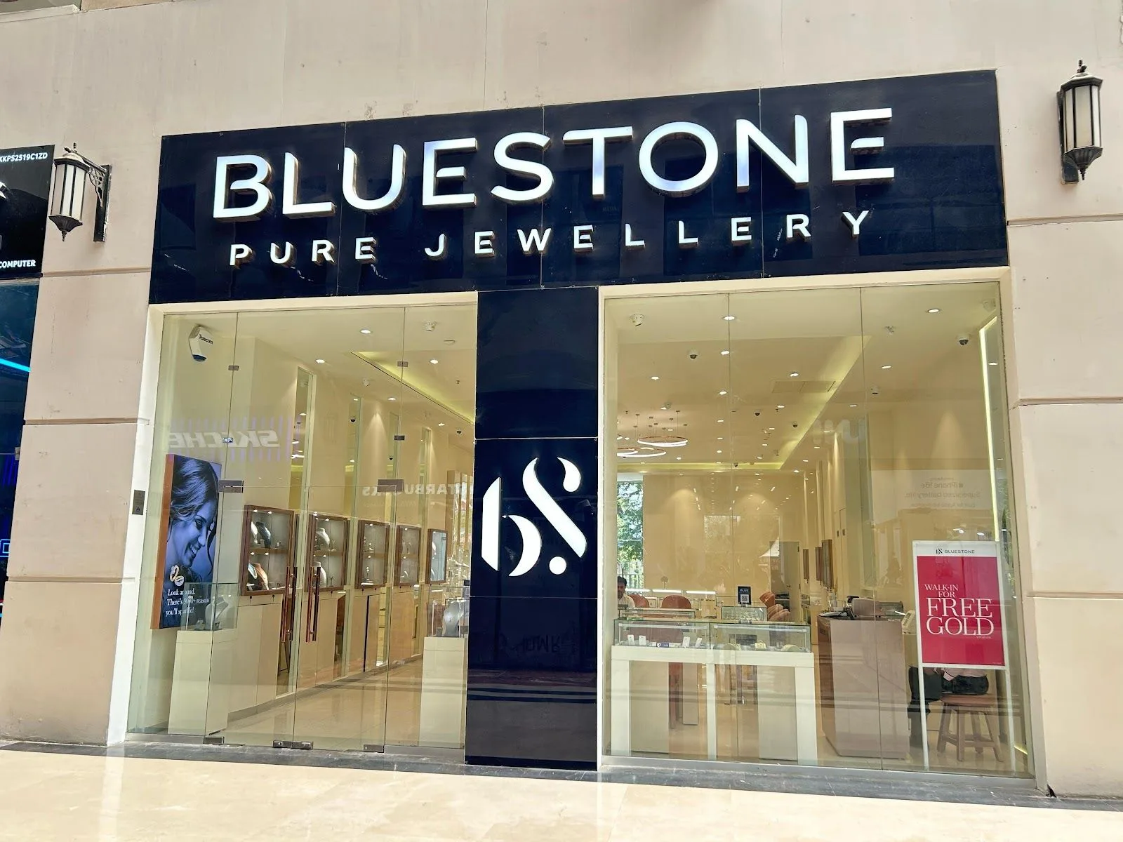 BlueStone Jewellery Spectrum Mall, Noida