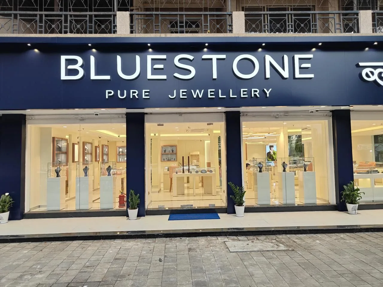 BlueStone Jewellery Global City, Virar