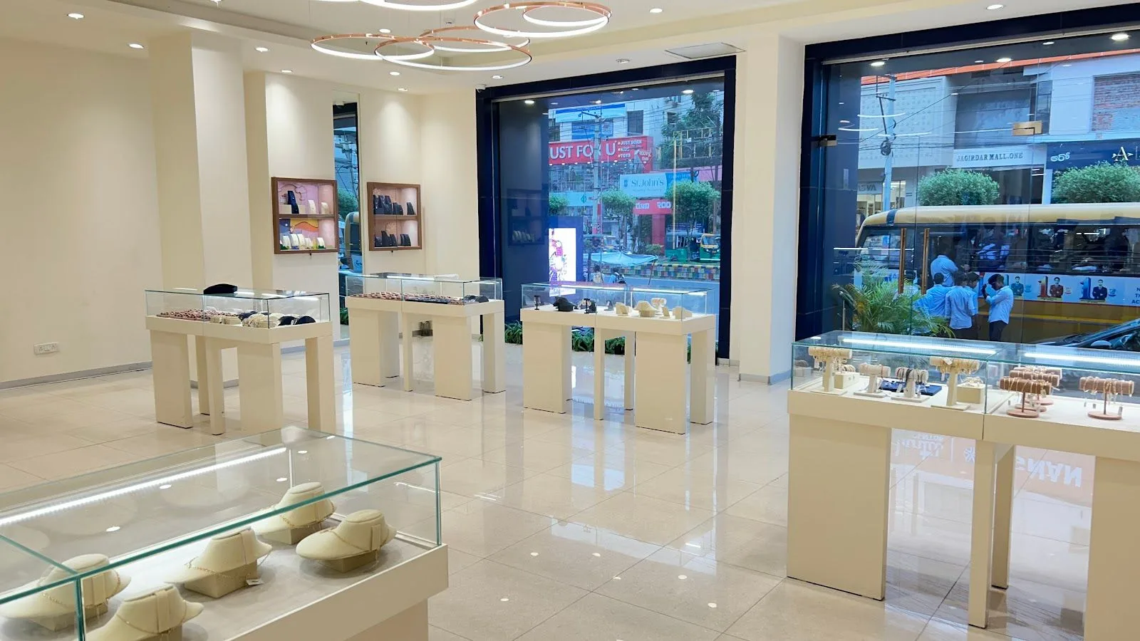 BlueStone Jewellery MG Road, Vijayawada